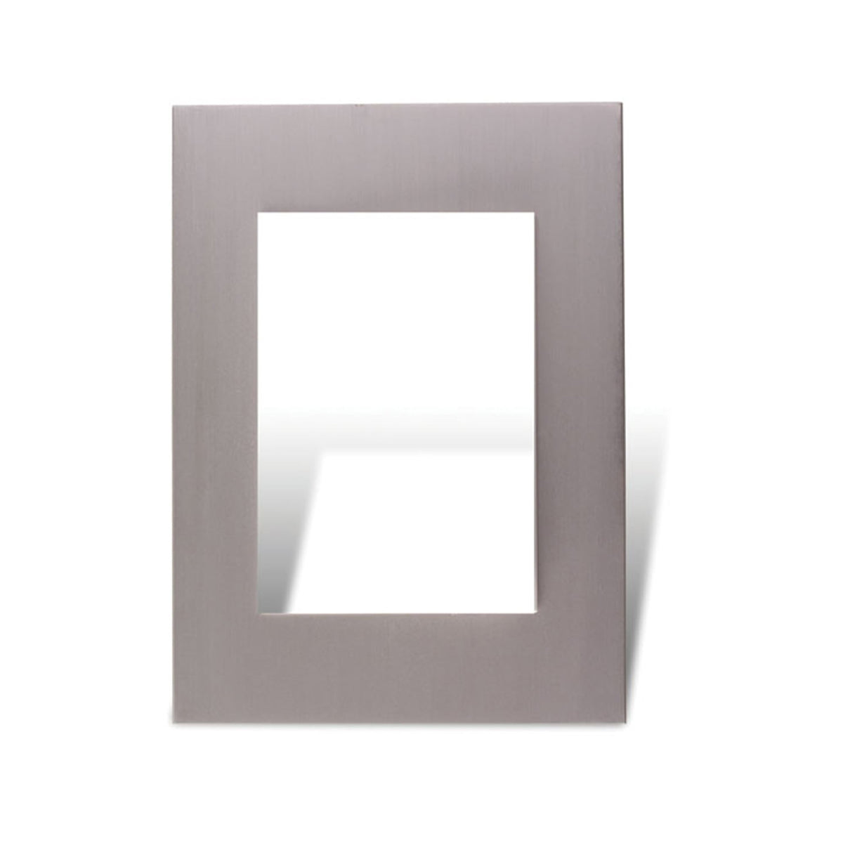 PLACA Y DISTANCIADOR COLOR ALUMINIO (BAUHAUS)