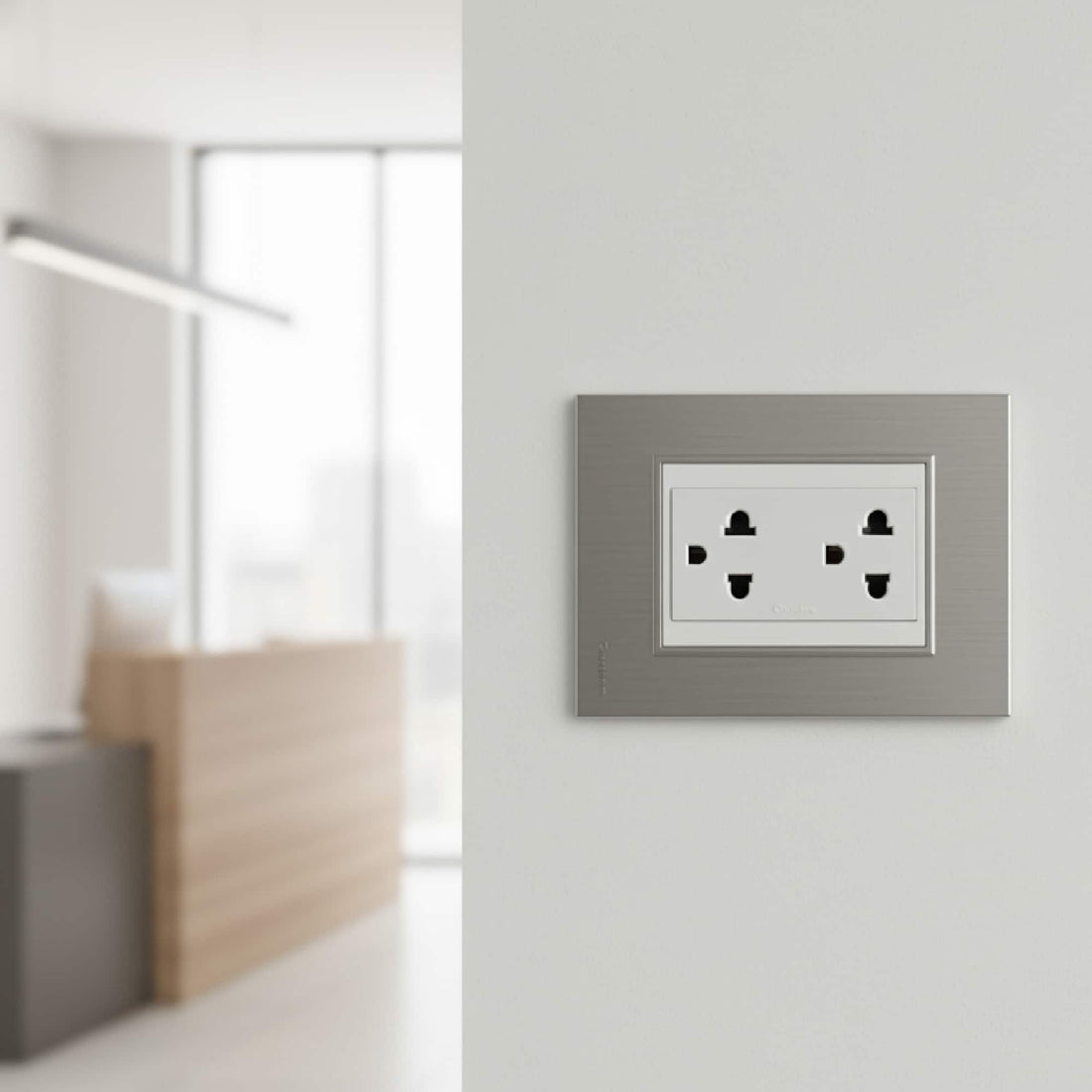 RIBETE GRIS PLACA BAUHAUS (1 - 4 MÓDULOS)