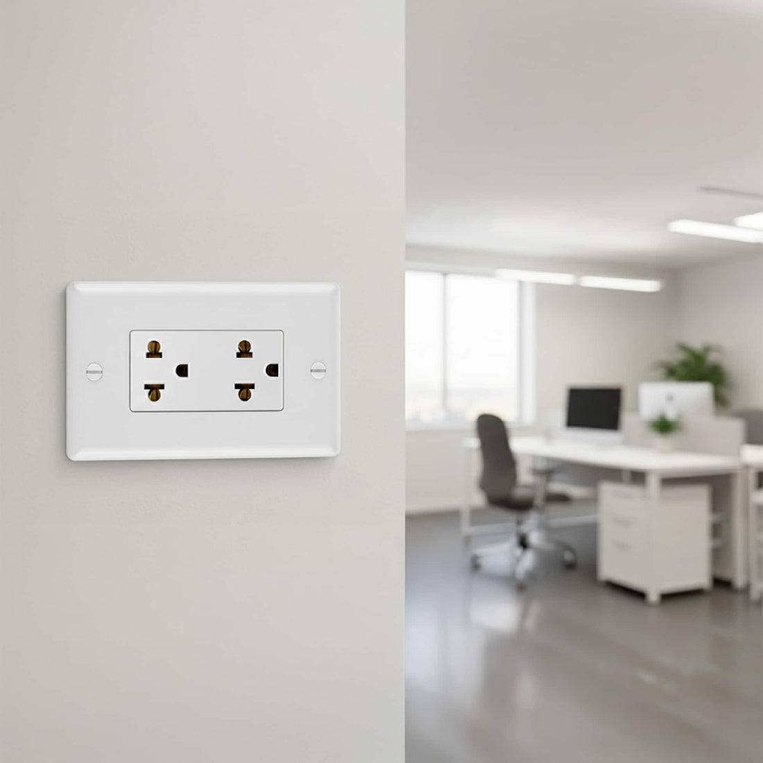 TOMA DOBLE EMPOTRABLE DECORA UNIVERSAL 2X15A L/T 150V O 16A L/T 250V BLANCO